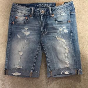 American Eagle light wash ripped bermuda shorts